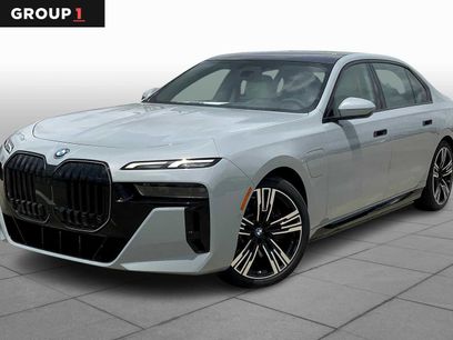 New 2025 BMW 750e xDrive