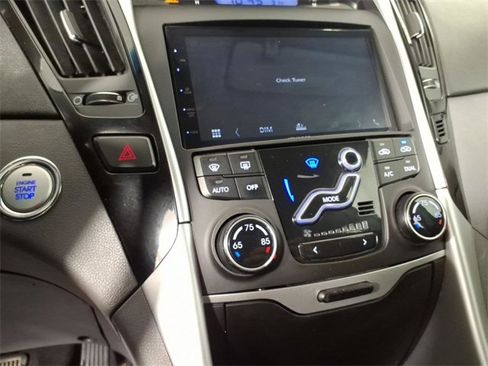 Used 2011 Hyundai Sonata SE image 22