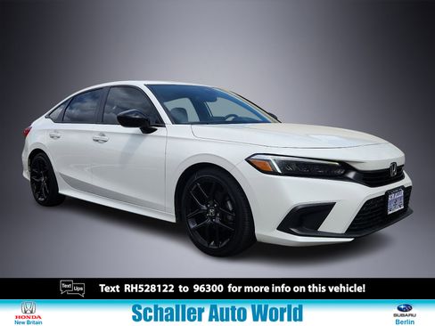 Used 2024 Honda Civic Sport image 1