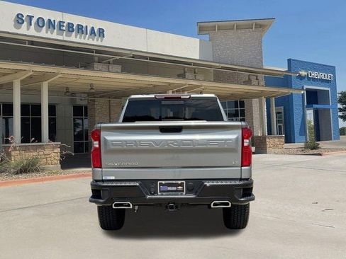 Used 2025 Chevrolet Silverado 1500 LT Trail Boss w/ Convenience Package II AWD/4WD image 6