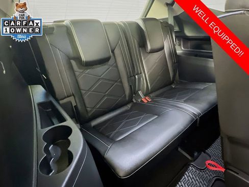 Used 2024 Volkswagen Atlas SE image 27