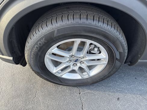 New 2026 Ford Explorer Active w/ Active Comfort Package image 11