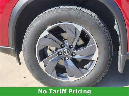 Certified 2024 Nissan Rogue SV w/ SV Premium Package image 8