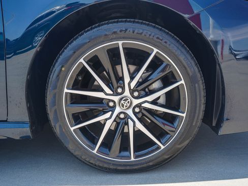 Used 2021 Toyota Camry SE w/ Carpet Mat Package (TMS) FWD image 10