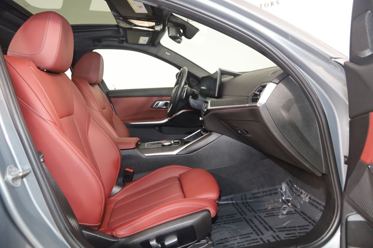 Used 2023 BMW 330i xDrive Sedan w/ Convenience Package AWD/4WD image 14
