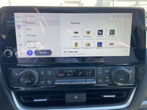 Used 2025 Toyota Grand Highlander XLE image 24