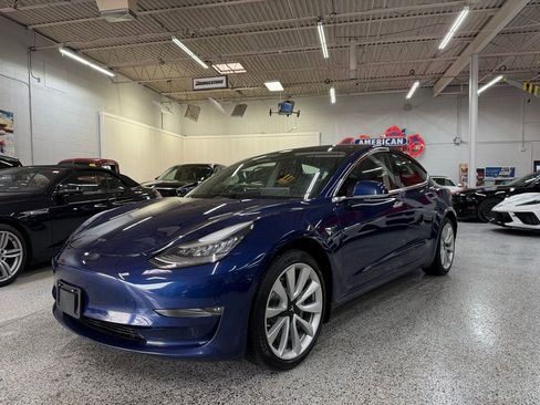 Used 2019 Tesla Model 3 Standard Range Plus image 1