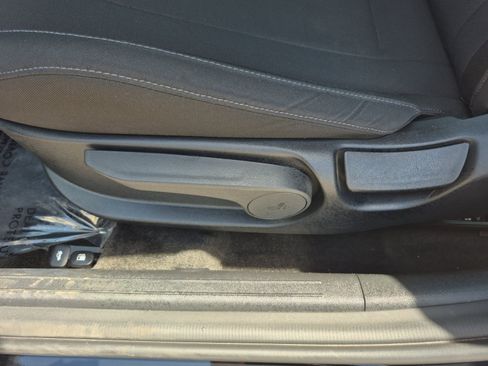 Used 2023 Hyundai Elantra SEL w/ Cargo Package FWD image 13
