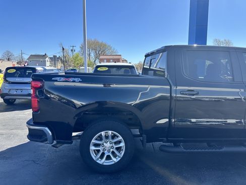 Used 2023 Chevrolet Silverado 1500 LT w/ Safety Package AWD/4WD image 8