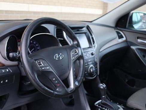 Used 2017 Hyundai Santa Fe SE w/ SE Ultimate Tech Package 03 FWD image 16