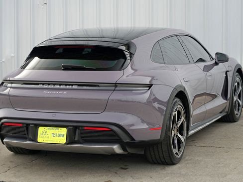 Used 2025 Porsche Taycan 4S image 57