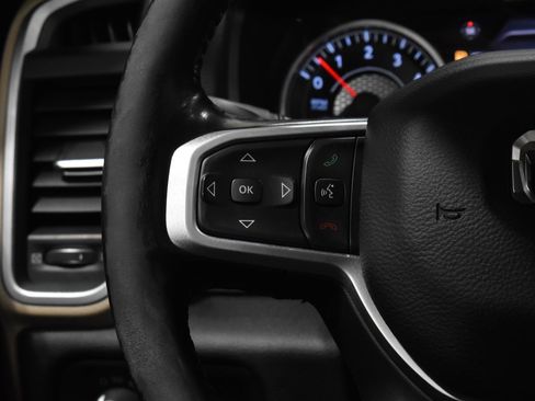 Used 2020 RAM 1500 Big Horn image 9