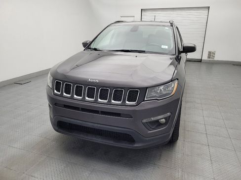 Used 2019 Jeep Compass Latitude w/ Cold Weather Group AWD/4WD image 15