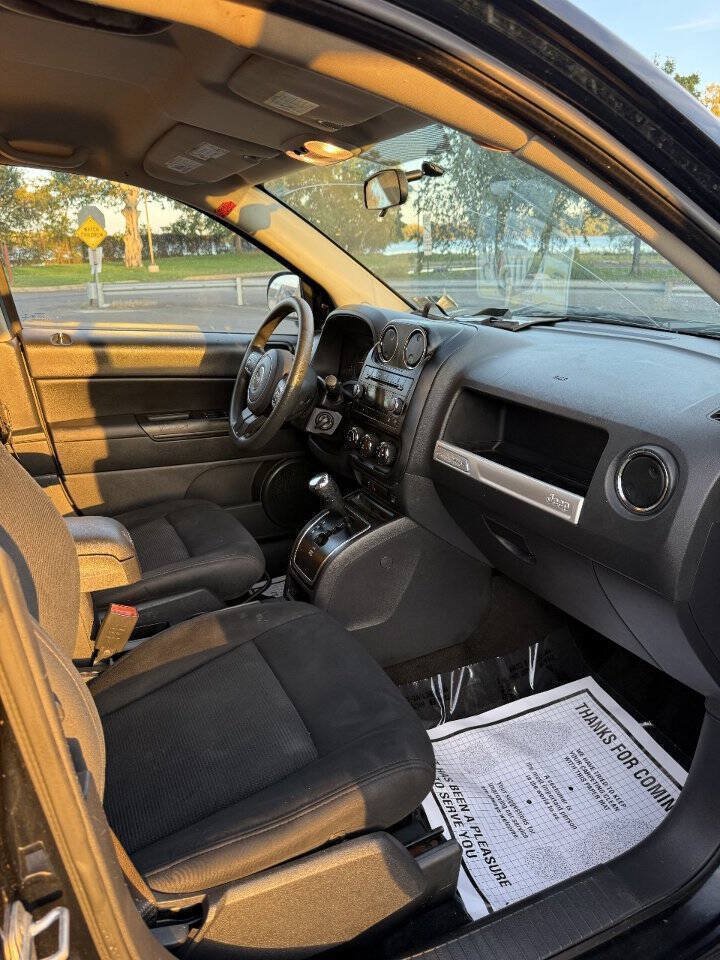 Used 2014 Jeep Compass Sport w/ Power Value Group FWD image 14