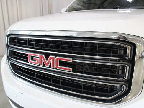 Used 2016 GMC Yukon SLT w/ Open Road Package AWD/4WD image 36
