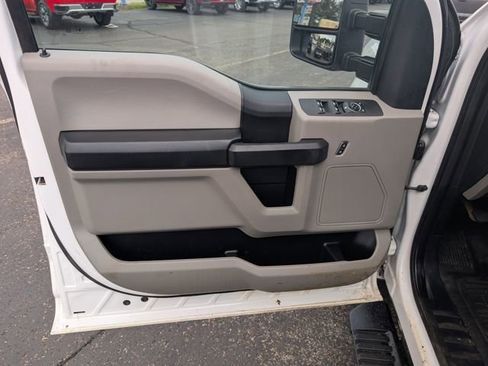 Used 2021 Ford F250 XL w/ Power Equipment Group image 16