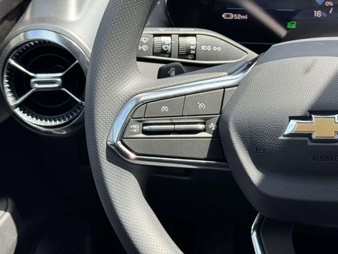 New 2026 Chevrolet Equinox EV LT FWD image 17