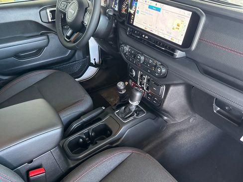 New 2026 Jeep Gladiator Rubicon image 15