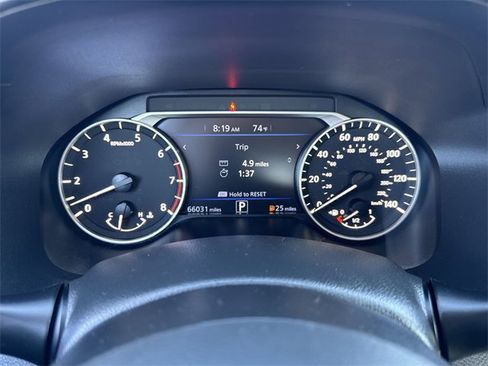 Used 2023 Nissan Altima 2.5 SR image 12