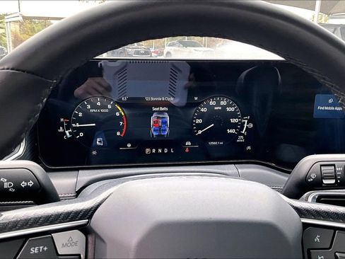 Used 2025 Ford Mustang Premium image 27