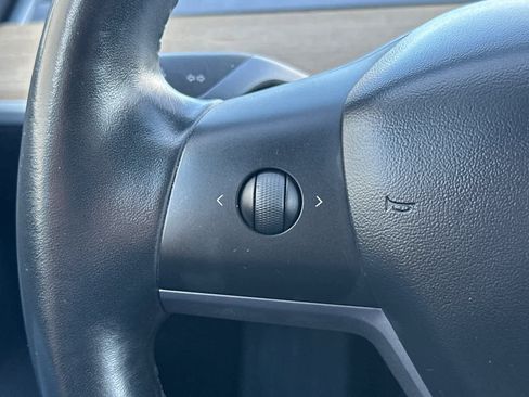 Used 2019 Tesla Model 3 Standard Range Plus image 30