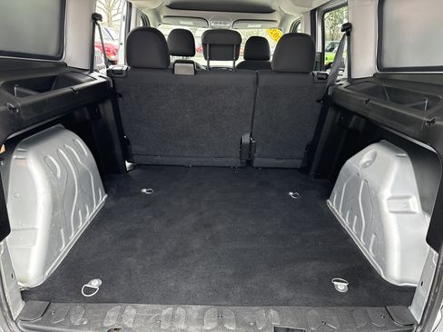 Used 2020 RAM ProMaster City SLT w/ Popular Equipment Group image 18