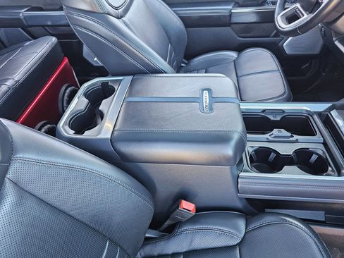 Used 2025 Ford F250 Platinum w/ FX4 Off-Road Package image 50