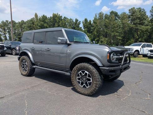 Used 2022 Ford Bronco Outer Banks AWD/4WD image 2