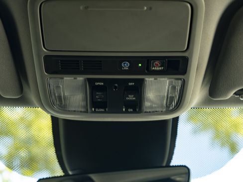 Used 2023 Honda Odyssey Touring image 36
