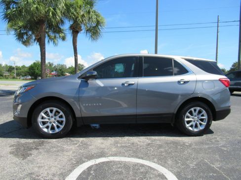 Used 2018 Chevrolet Equinox LT FWD image 2