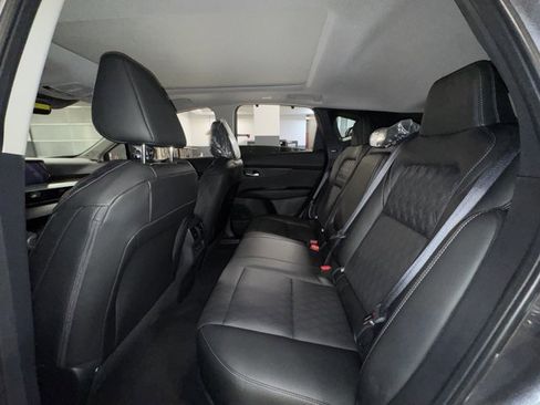 New 2026 Nissan Murano Platinum image 15