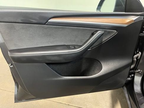 Used 2024 Tesla Model Y Long Range RWD image 20