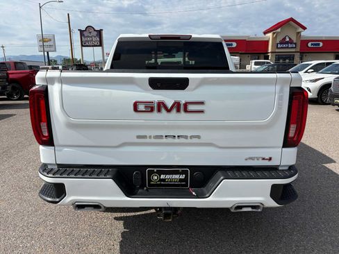 Used 2021 GMC Sierra 1500 AT4 w/ AT4 Preferred Package AWD/4WD image 4