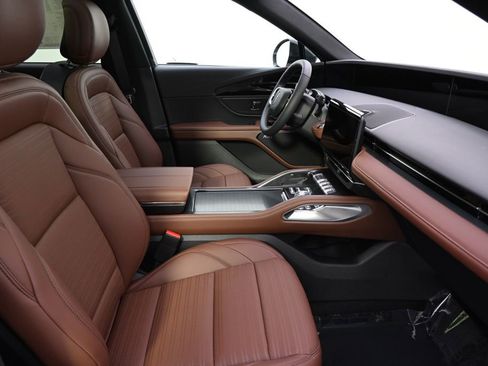 New 2026 Lincoln Nautilus Reserve w/ Jet Appearance Package image 14
