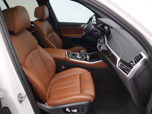 Certified 2023 BMW X5 M50i w/ Executive Package image 21