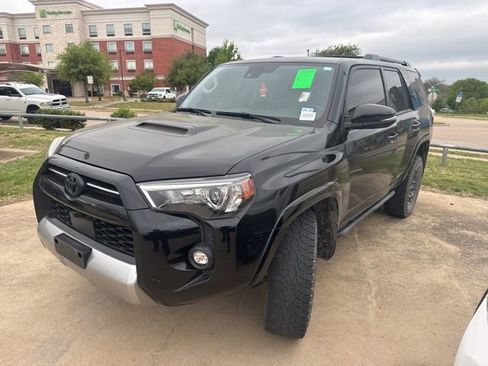 Used 2024 Toyota 4Runner TRD Off-Road Premium w/ Off Road Premium Plus Package image 5