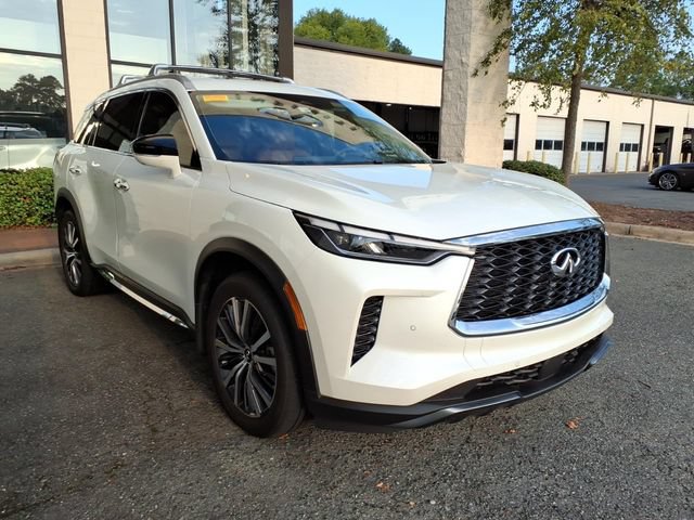 Certified 2023 INFINITI QX60 Sensory w/ Vision Package AWD/4WD image 4