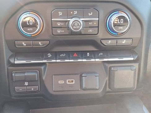 Used 2022 Chevrolet Silverado 1500 LT Trail Boss w/ Convenience Package II AWD/4WD image 20