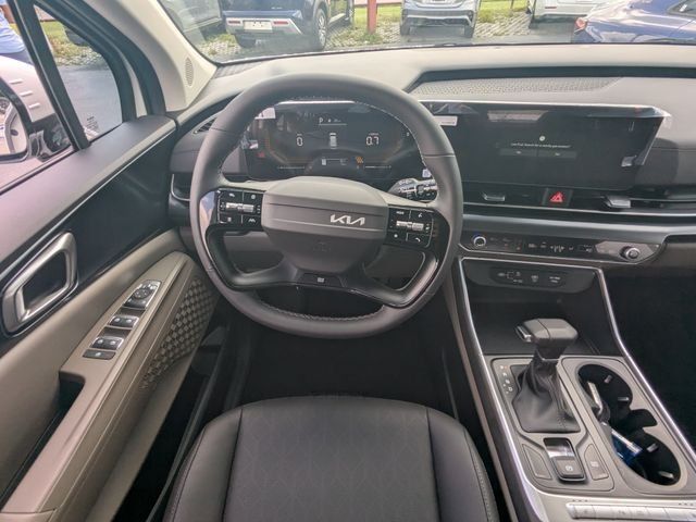 New 2027 Kia Carnival FWD image 16