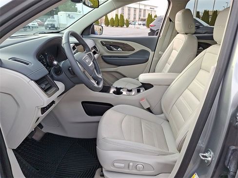 Used 2024 GMC Terrain Denali image 14