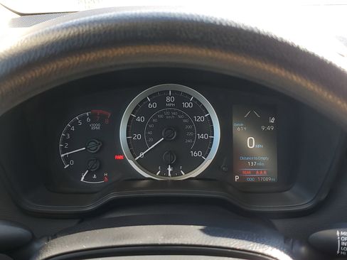 Used 2022 Toyota Corolla LE image 22