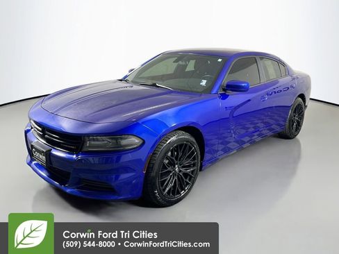 Used 2020 Dodge Charger SXT image 5