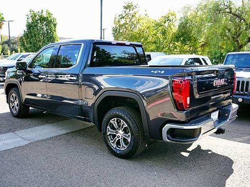 Used 2025 GMC Sierra 1500 SLT AWD/4WD image 6