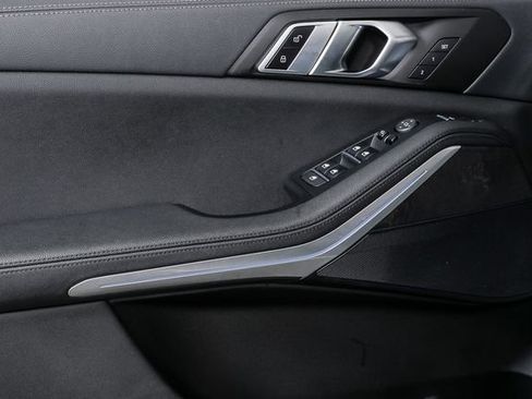 Used 2022 BMW X5 xDrive45e w/ Executive Package image 7