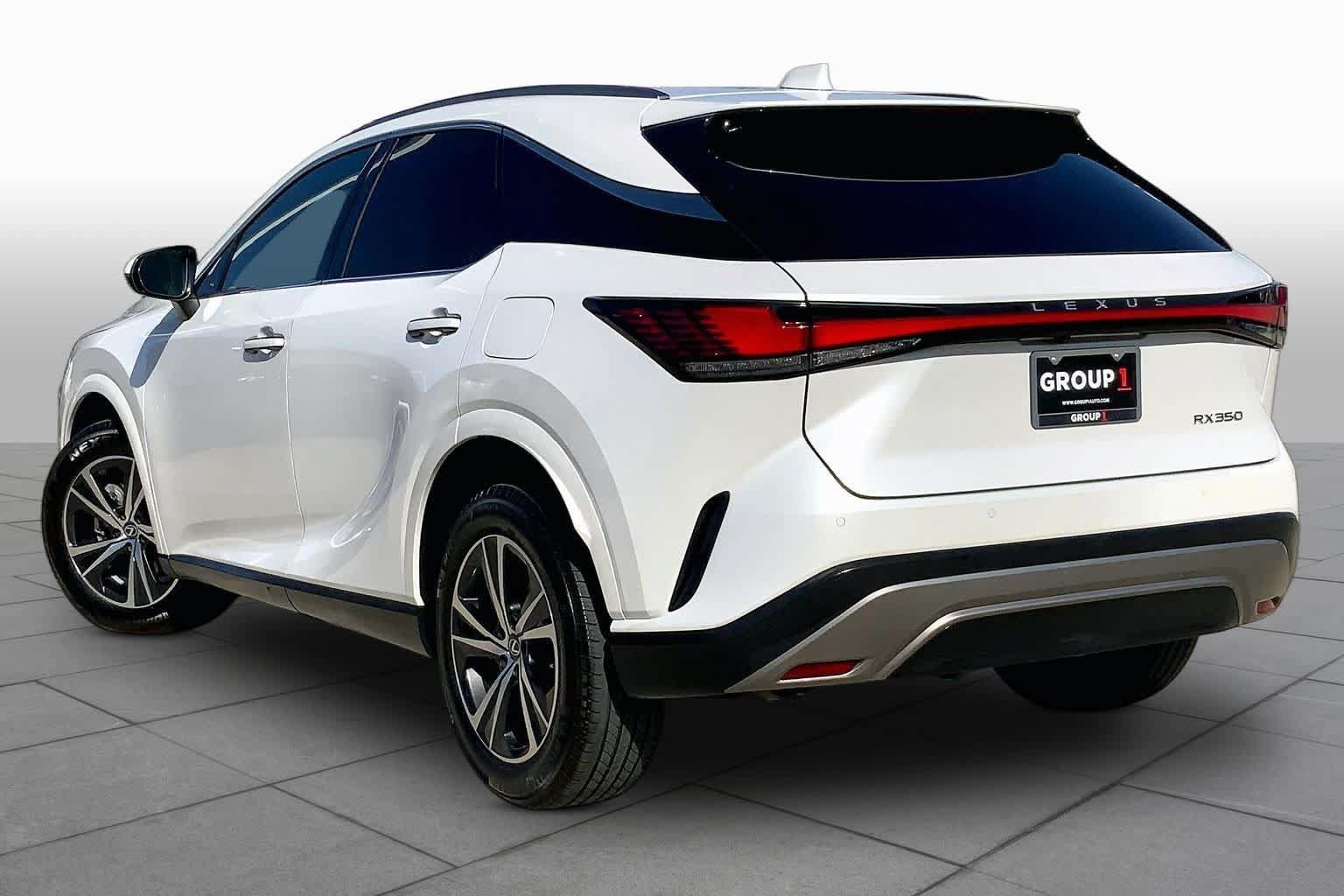 Used 2024 Lexus RX 350 FWD w/ Technology Package image 12
