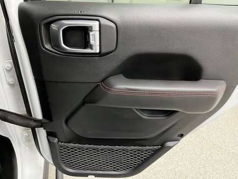 Used 2021 Jeep Wrangler Unlimited Rubicon AWD/4WD image 48