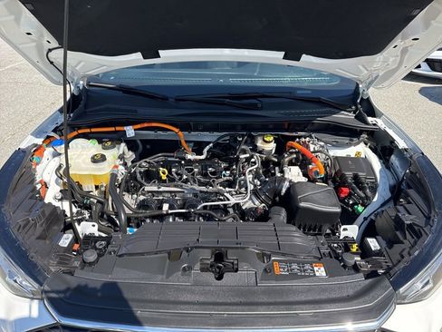 Used 2025 Ford Escape ST-Line w/ Equipment Group 301A image 31