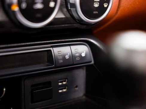 Used 2019 MAZDA MX-5 Miata RF Grand Touring image 28