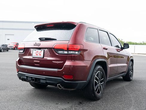Used 2019 Jeep Grand Cherokee Trailhawk AWD/4WD image 6