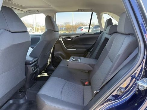 Used 2024 Toyota RAV4 XLE w/ Convenience Package AWD/4WD image 10